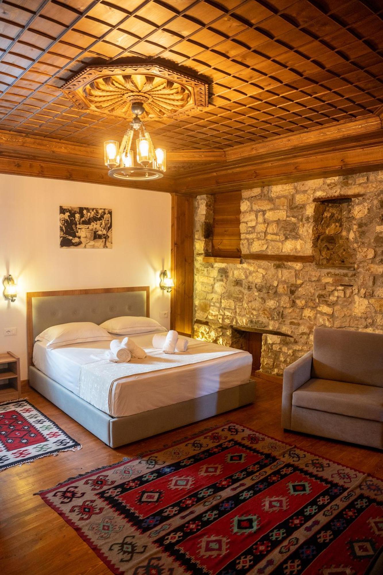 Hotel Kapllani Berat Ruang foto